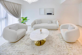 Bright new apartment near Burj Khalifa